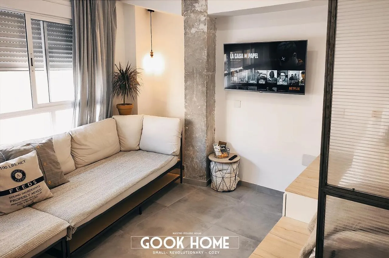 Gook Home Beach مالقة