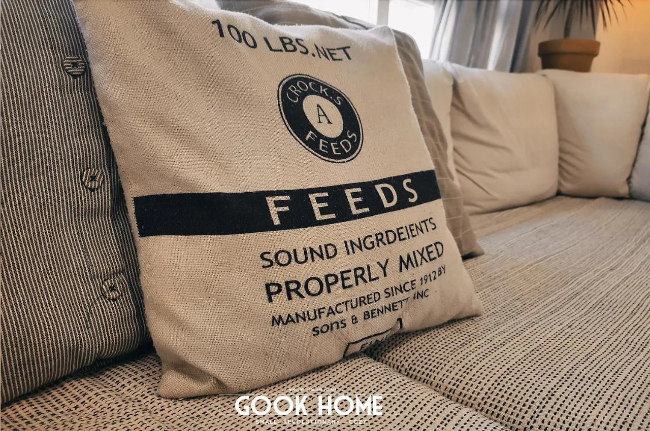 Gook Home Beach مالقة إسبانيا