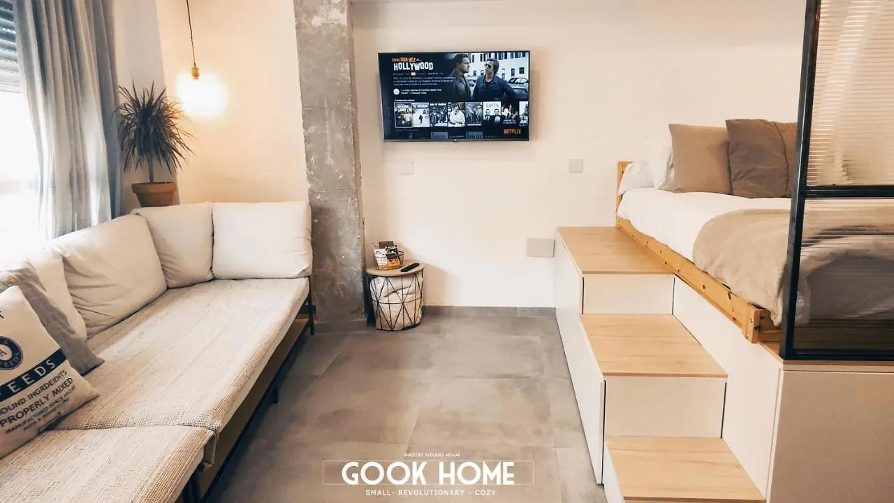 Gook Home Beach Málaga 0*,