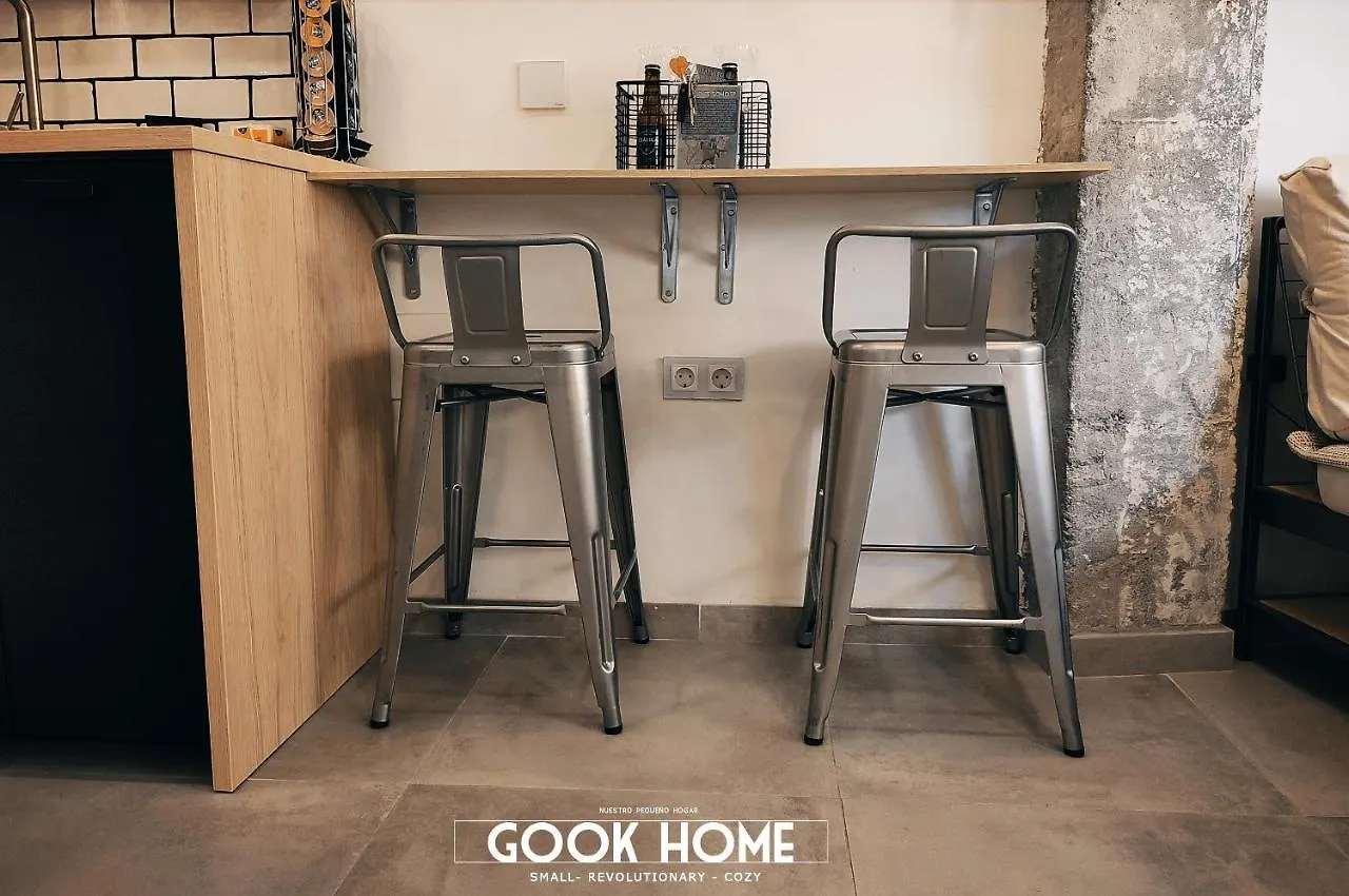 Gook Home Beach مالقة شقة