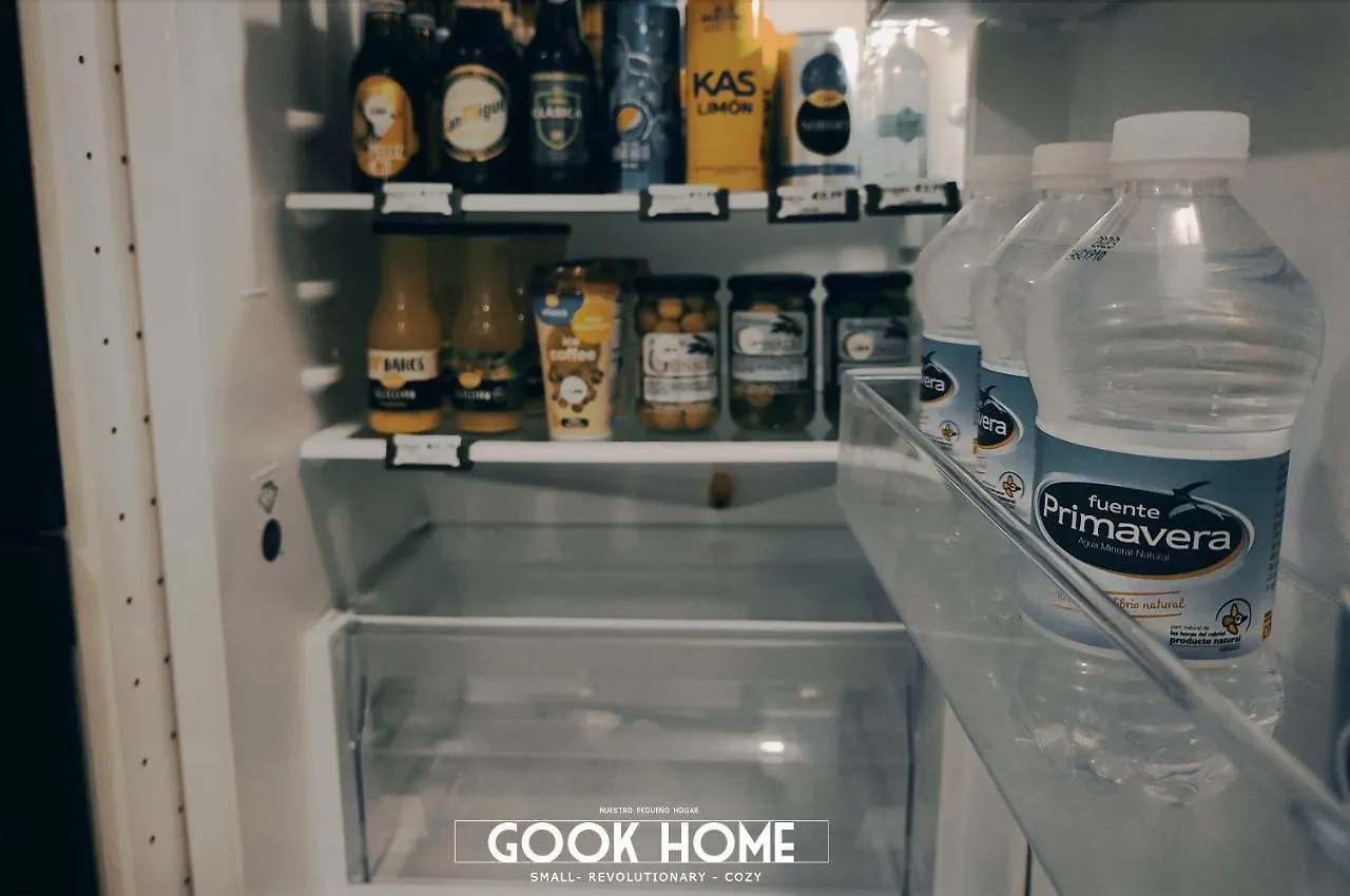 Gook Home Beach مالقة إسبانيا