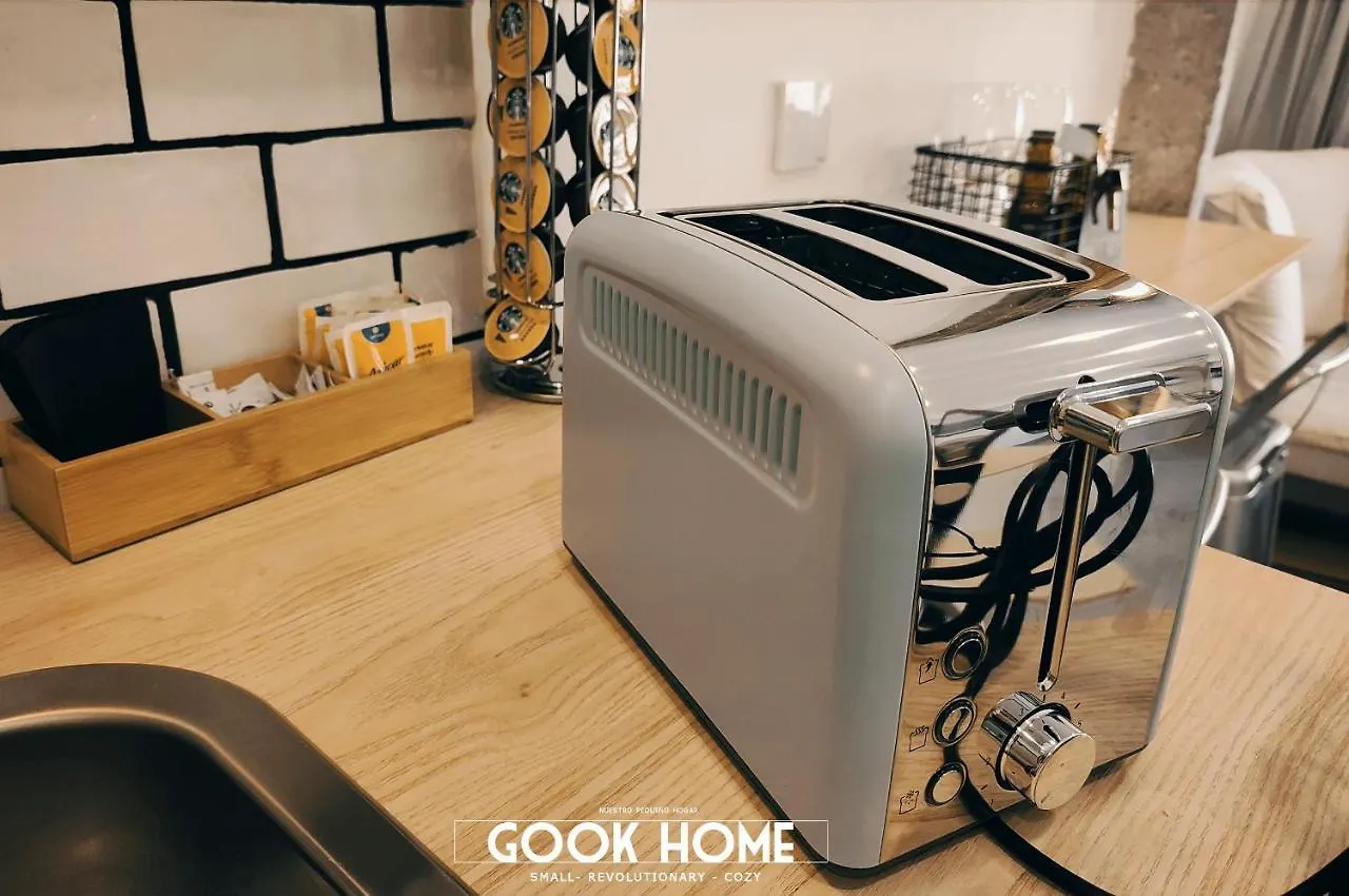 Gook Home Beach مالقة 0*,